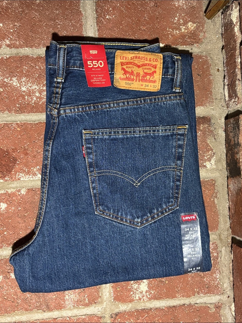 Levi's 550 Relaxed Fit Jeans Waist 34 x 32
